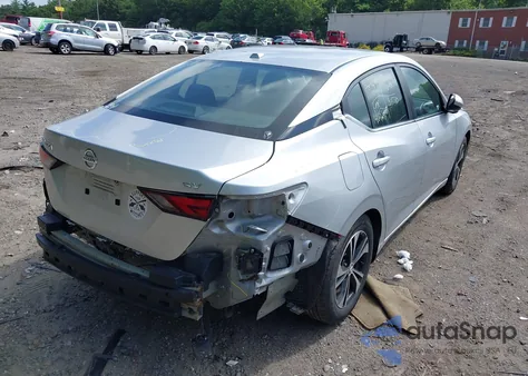 2021 Nissan Sentra Sv Xtronic Cvt z USA, uszkodzony, nr VIN 3N1AB8CV7MY270538